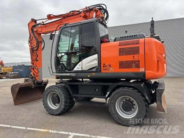 Hitachi ZX 140 W-5 Gravemaskiner på hjul