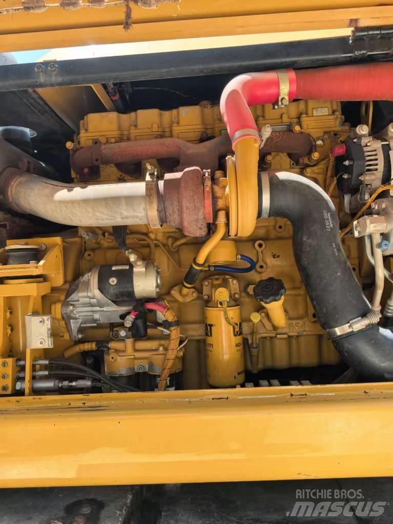 CAT M 320 Gravemaskiner på hjul