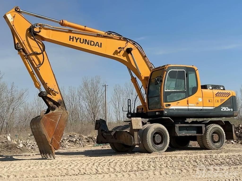 Hyundai R210W-9 Gravemaskiner på hjul