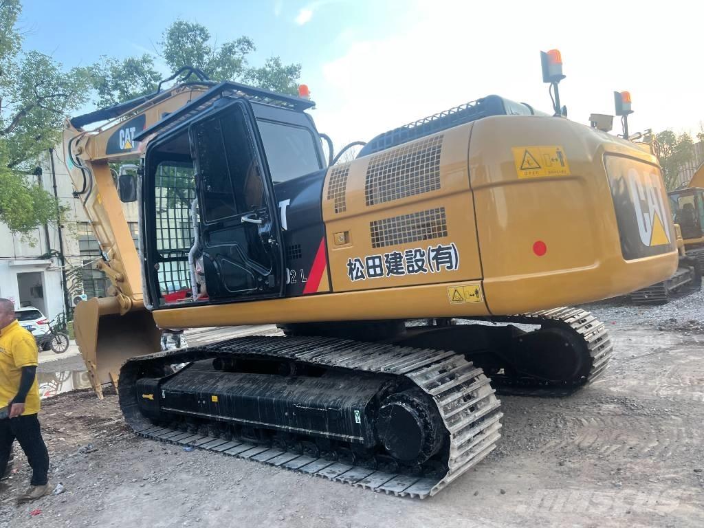 CAT 324 D2L Gravemaskiner på larvebånd