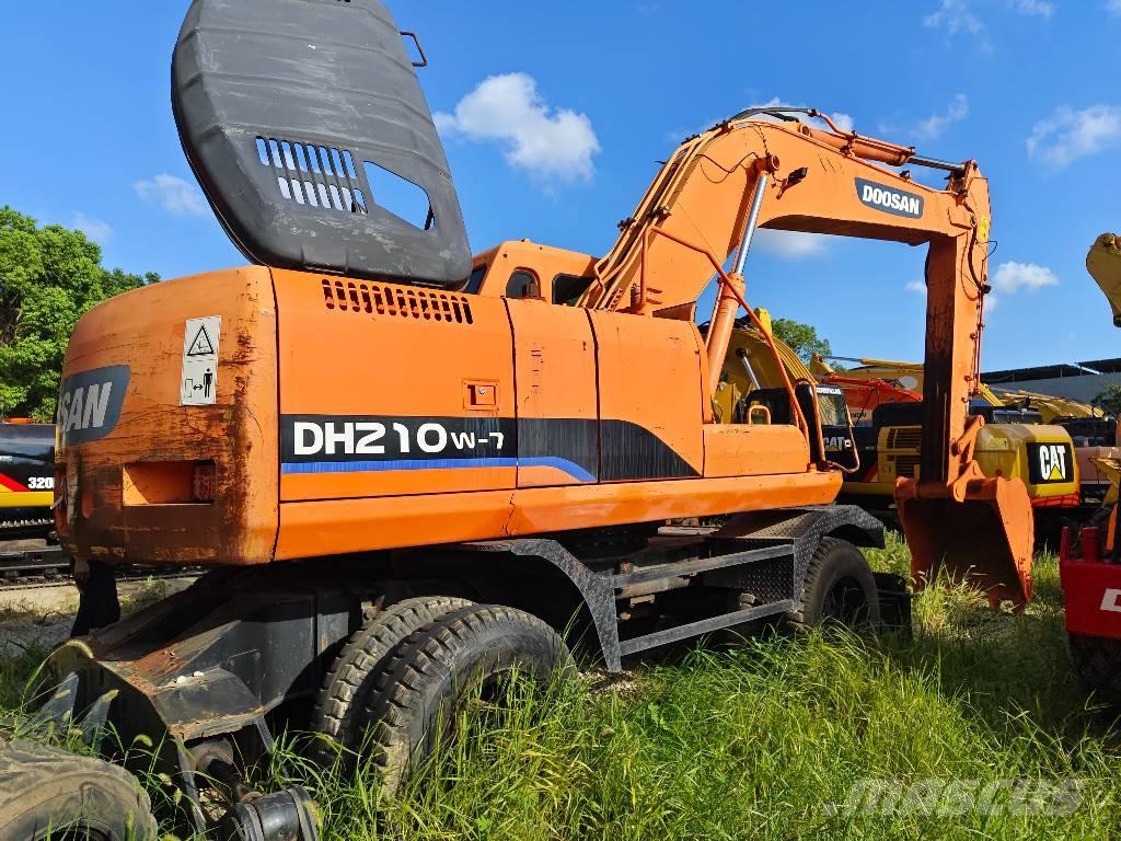 Doosan DH 210 W-7 Gravemaskiner på hjul
