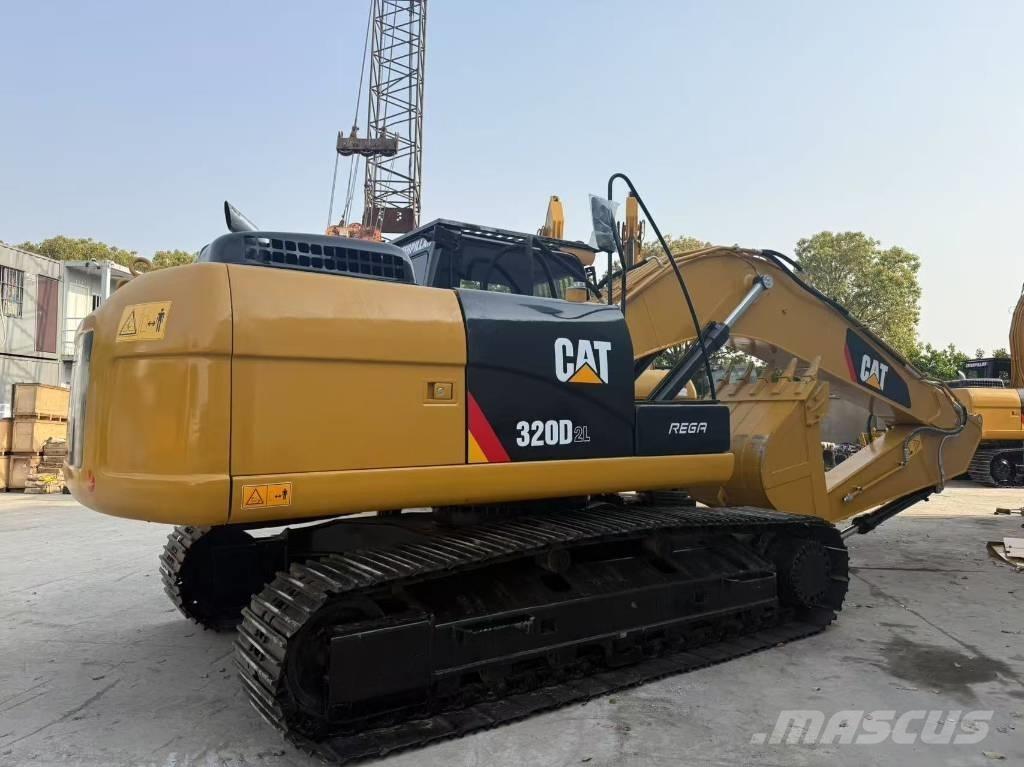 CAT 320d2 Midi-gravemaskiner 7t - 12t