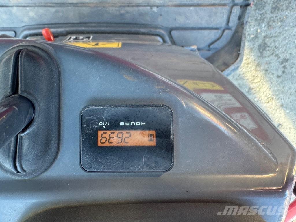 Yanmar SV08 (1E826) Minigravemaskiner