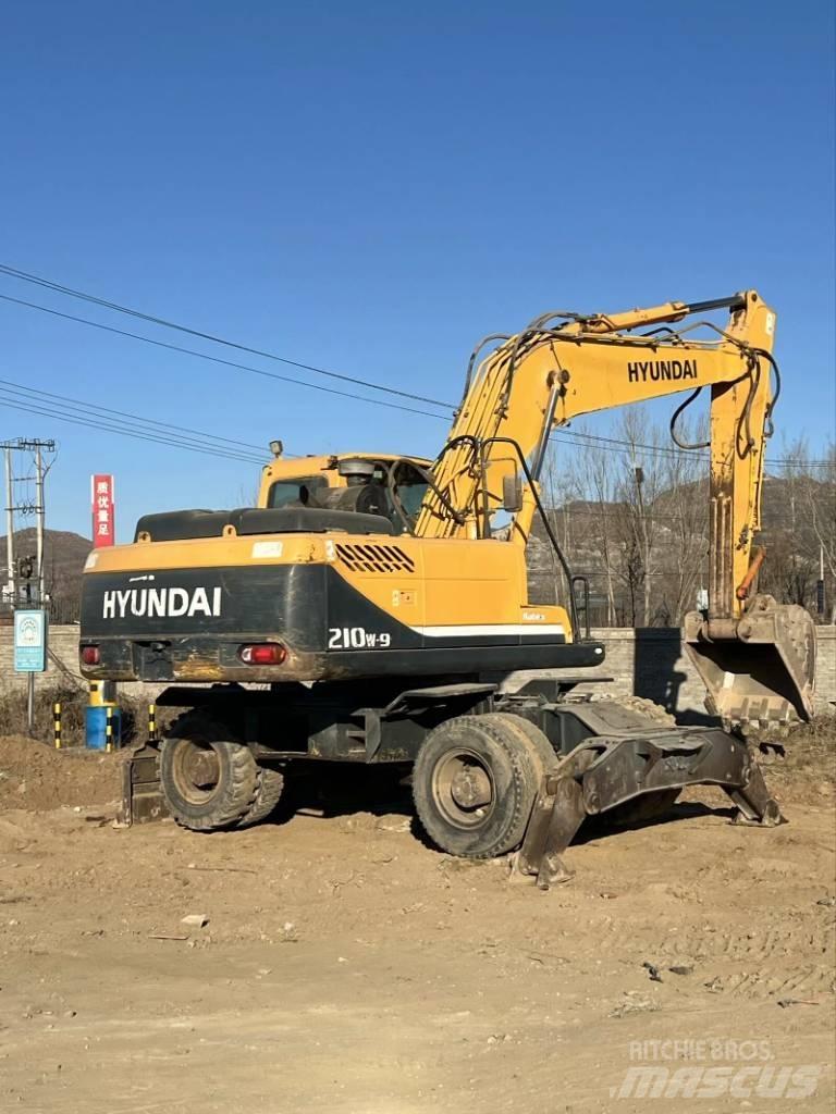 Hyundai R210W-9 Gravemaskiner på hjul