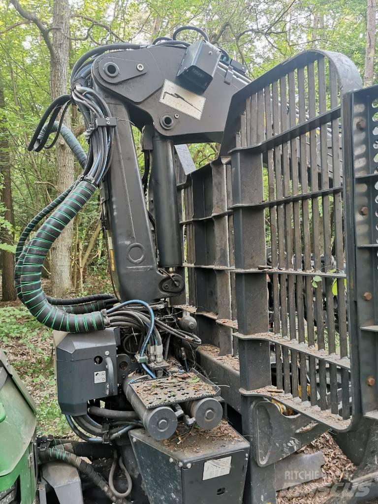 John Deere 1110G Udkørselsmaskiner