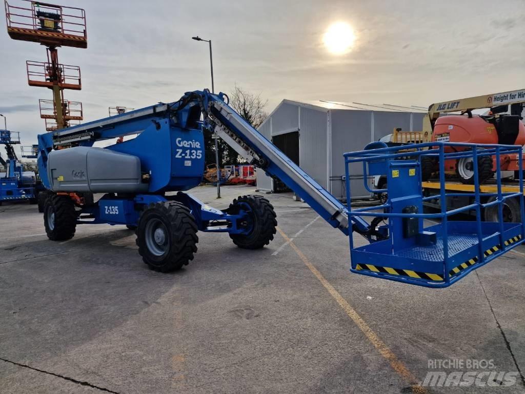 Genie Z 135/70 Bomlifte med knækarm