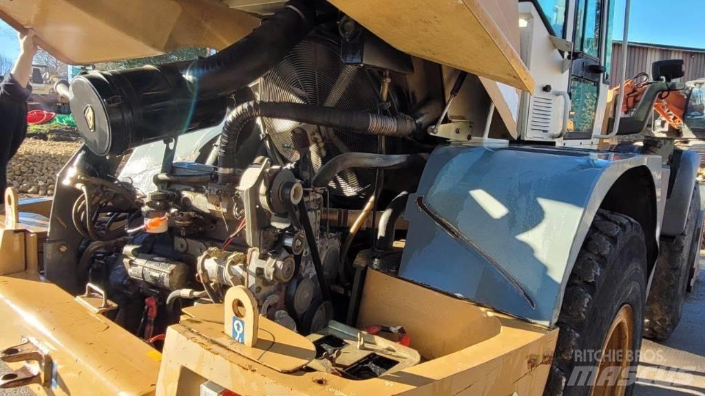 Liebherr L 534 Læssemaskiner på hjul