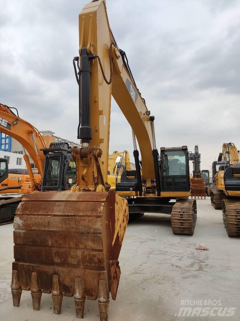 CAT 329 D Gravemaskiner på larvebånd