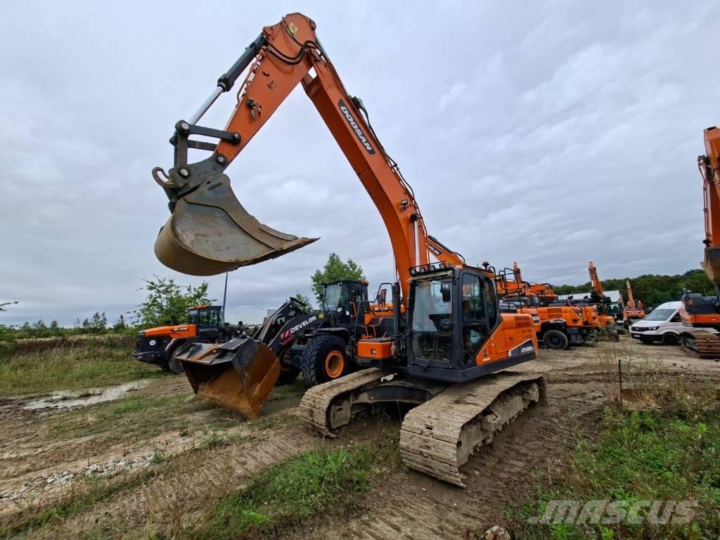 Doosan DX 225 LC-5 Gravemaskiner på larvebånd