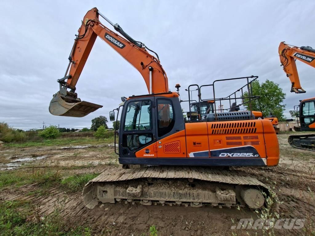 Doosan DX 225 LC-5 Gravemaskiner på larvebånd