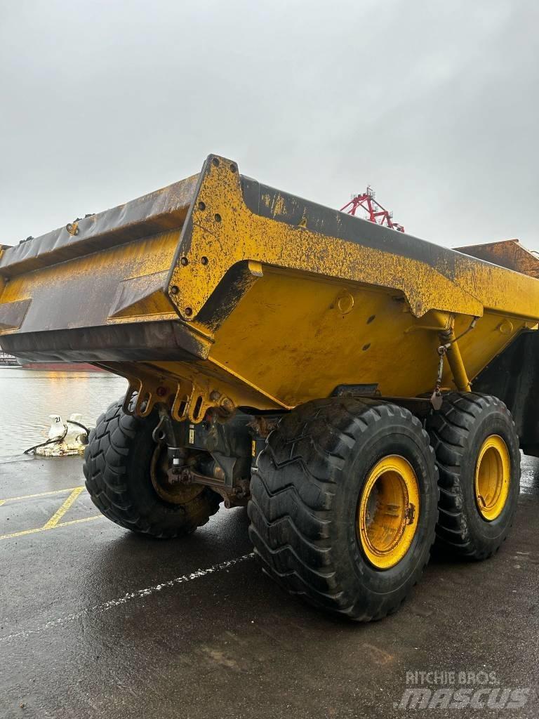 Komatsu HM 300-3 Terrængående lastbiler