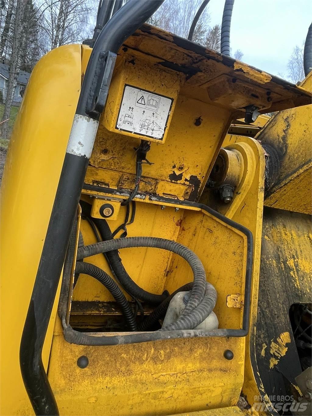 JCB JS 200 LC Gravemaskiner på larvebånd