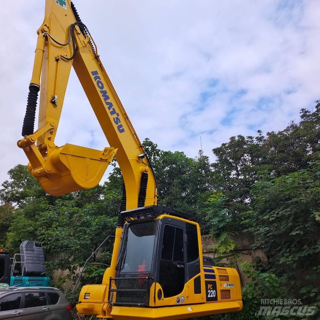 Komatsu PC 220-7 Gravemaskiner på larvebånd