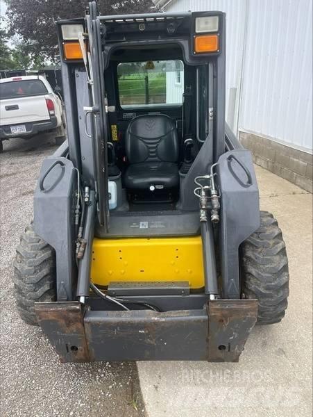 New Holland L 170 Minilæsser - skridstyret