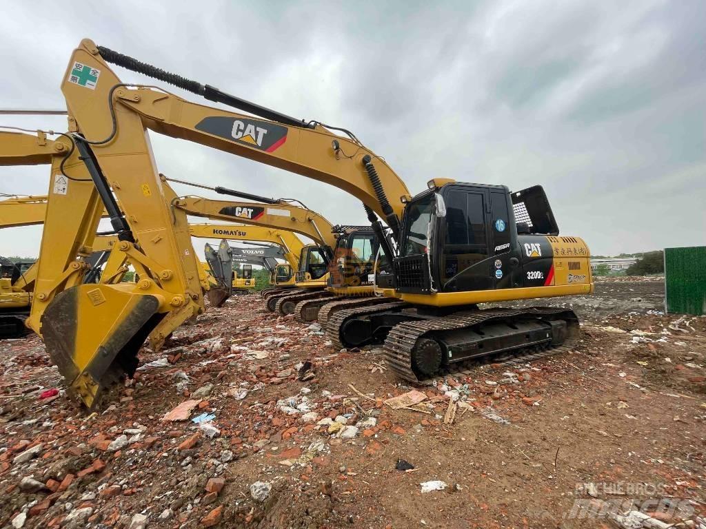 CAT 320 DL Gravemaskiner på larvebånd
