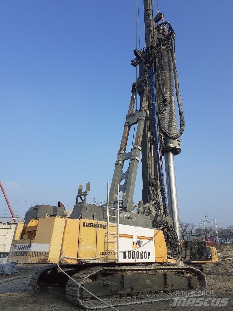 Liebherr LRB255 Pæle- og rammemaskiner
