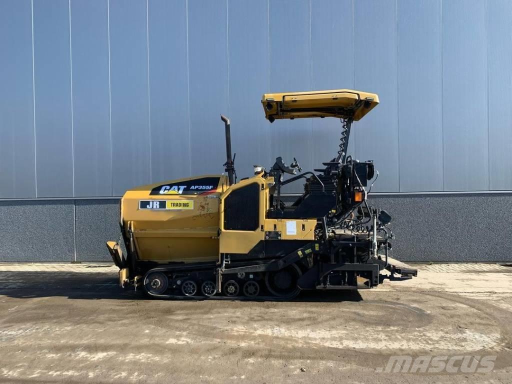 CAT AP355F Asfaltudlæggere