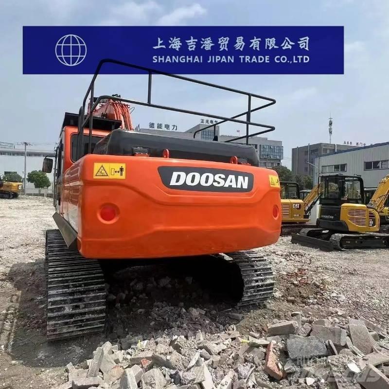 Doosan DX 300 Gravemaskiner på larvebånd