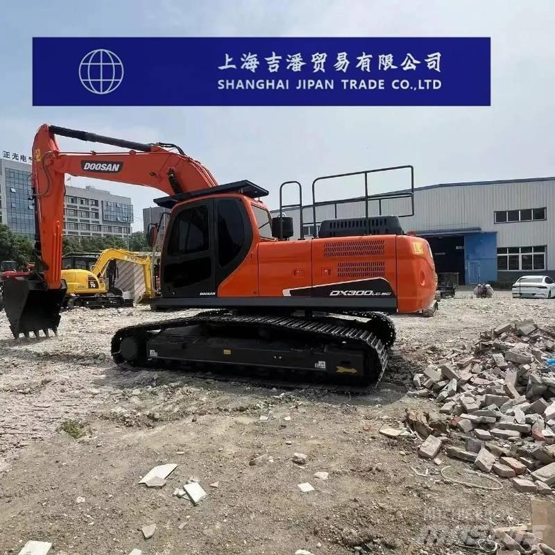 Doosan DX 300 Gravemaskiner på larvebånd