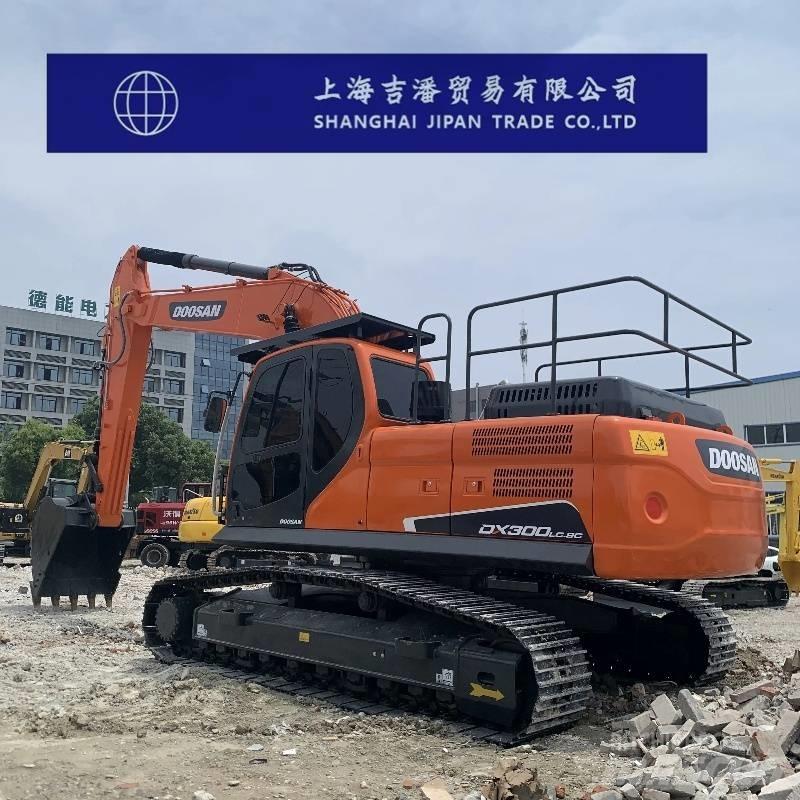 Doosan DX 300 Gravemaskiner på larvebånd