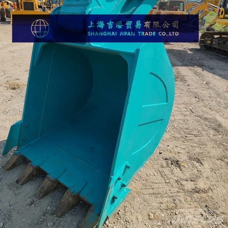 Kobelco 210 Gravemaskiner på larvebånd