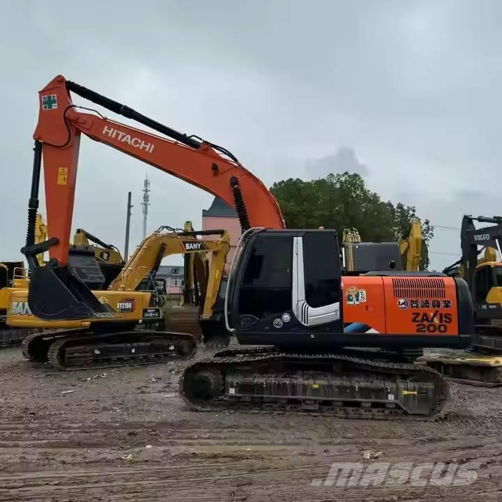 Hitachi ZX200 Gravemaskiner på larvebånd