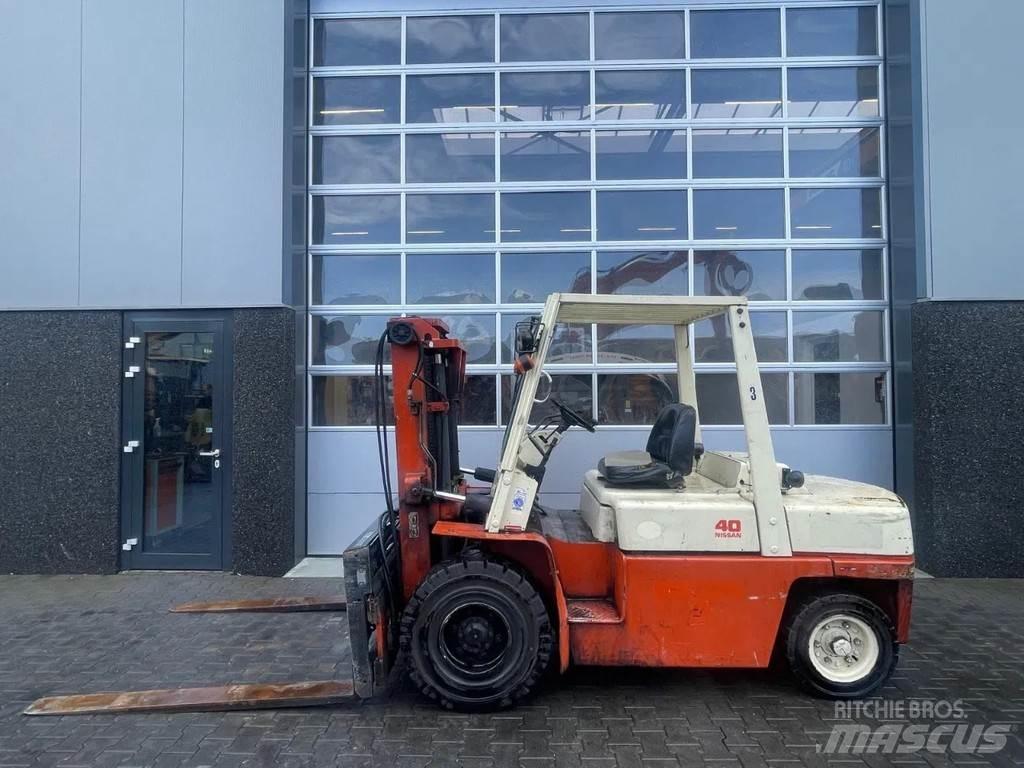 Nissan 40 Gaffeltrucks - andre