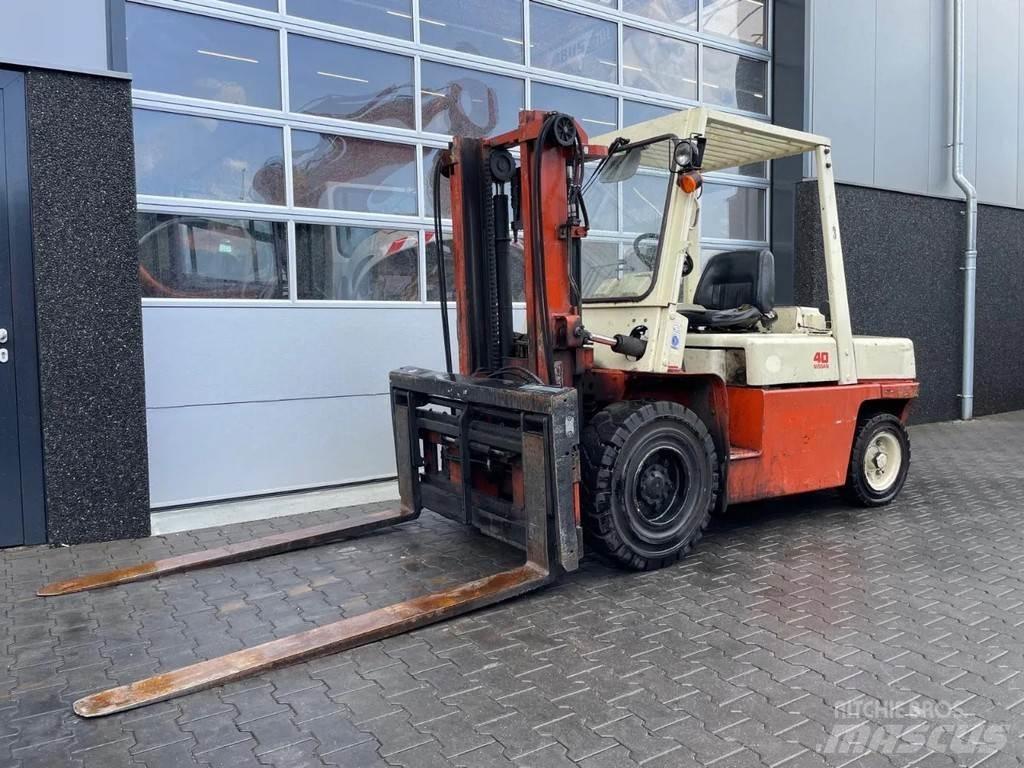 Nissan 40 Gaffeltrucks - andre