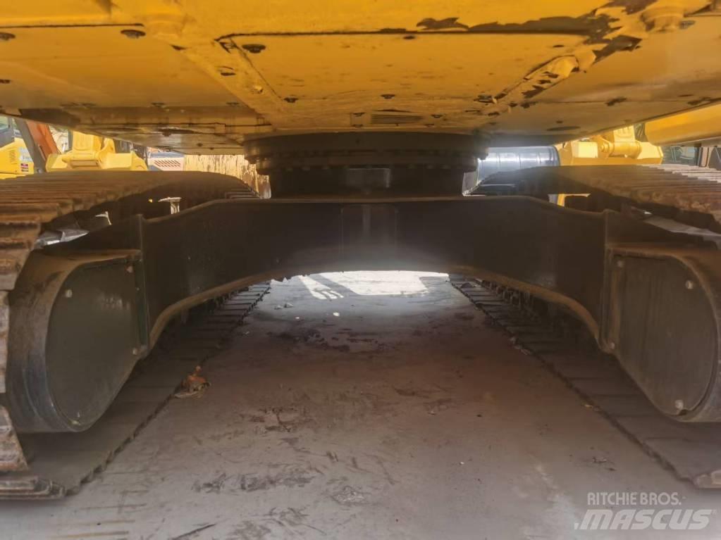 Komatsu PC 200 Gravemaskiner på larvebånd