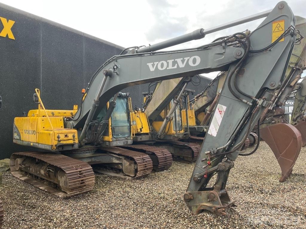 Volvo EC210B Gravemaskiner på larvebånd