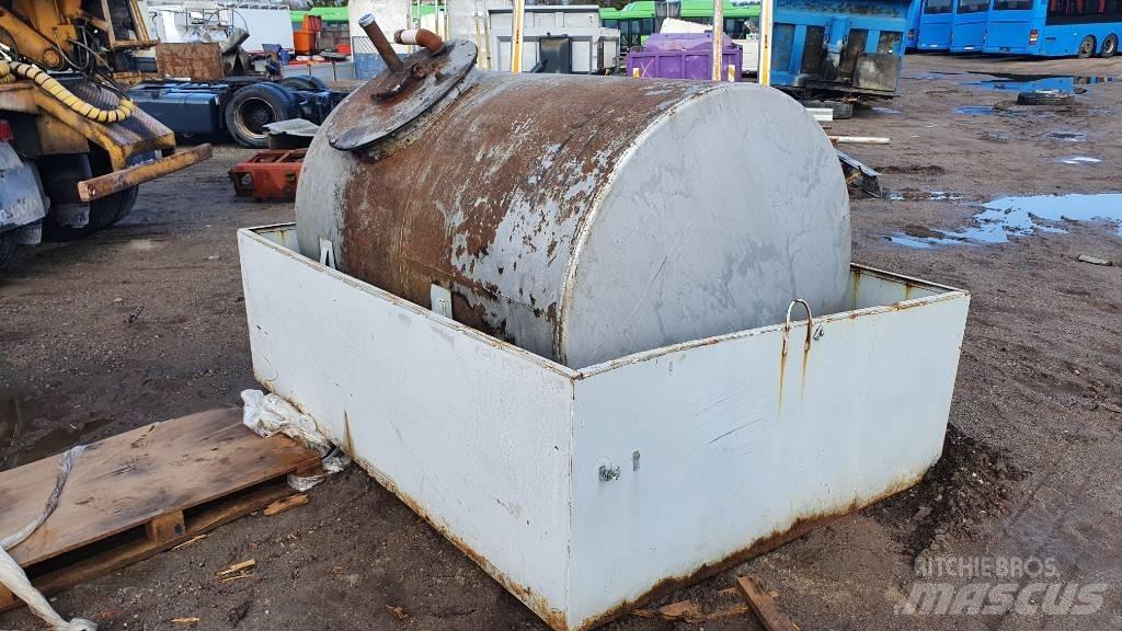  FUEL TANK Tanke/Beholdere