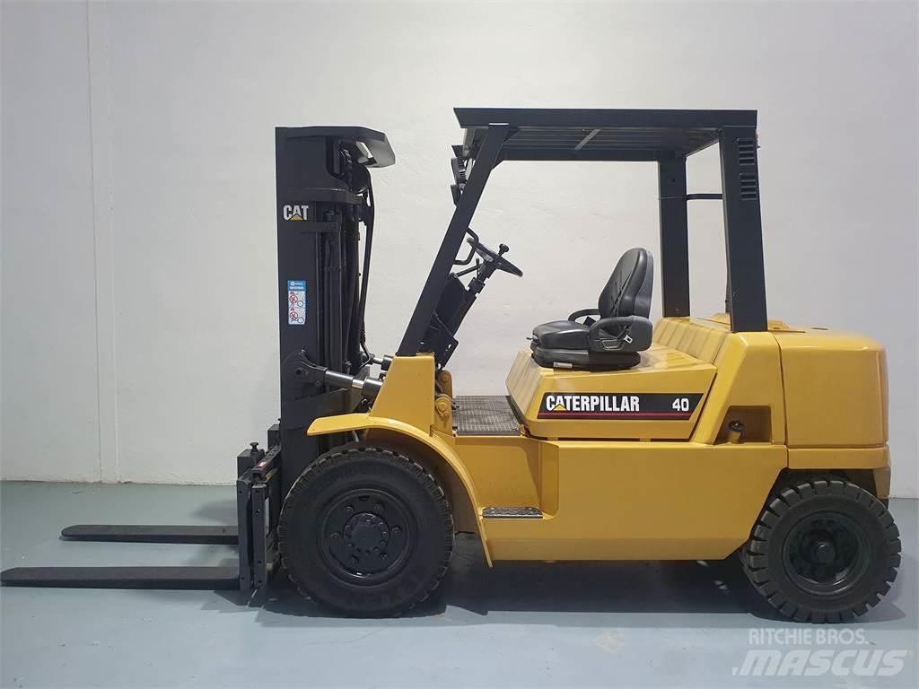 CAT DP40K MC Diesel gaffeltrucks