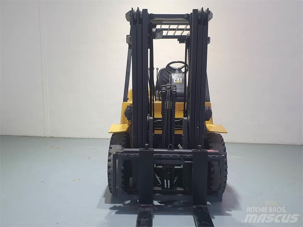 CAT DP40K MC Diesel gaffeltrucks