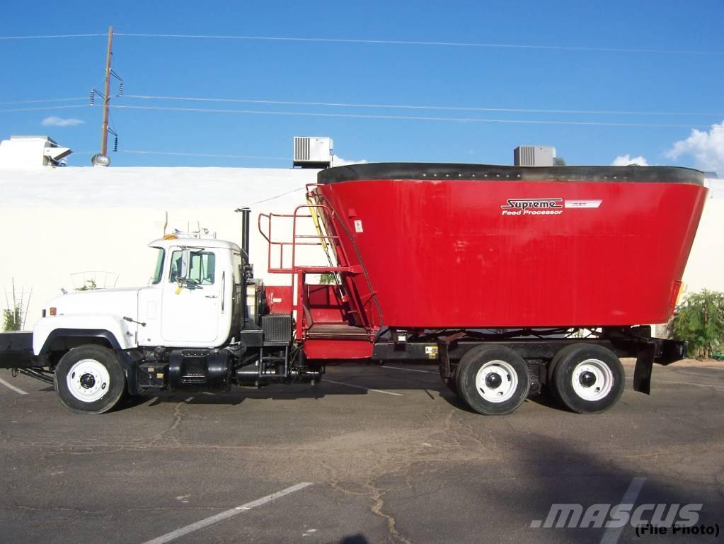 Mack RD 688 S Andre staldmaskiner