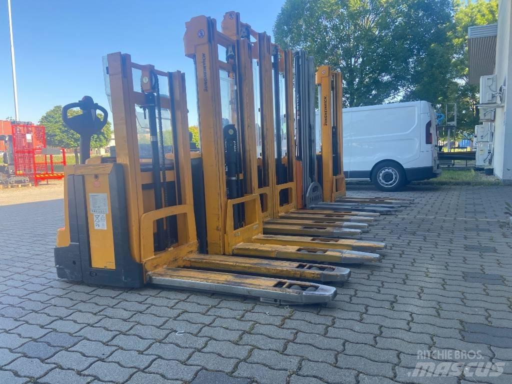 Jungheinrich EJC 110 Selvkørende stablere