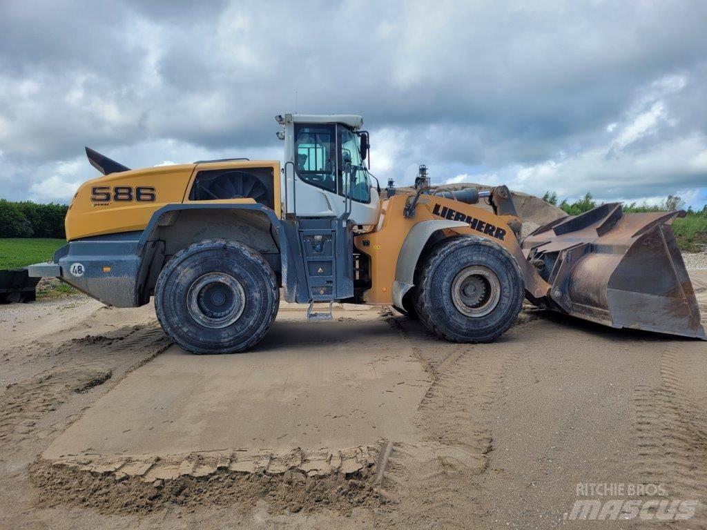 Liebherr L 586 Læssemaskiner på hjul