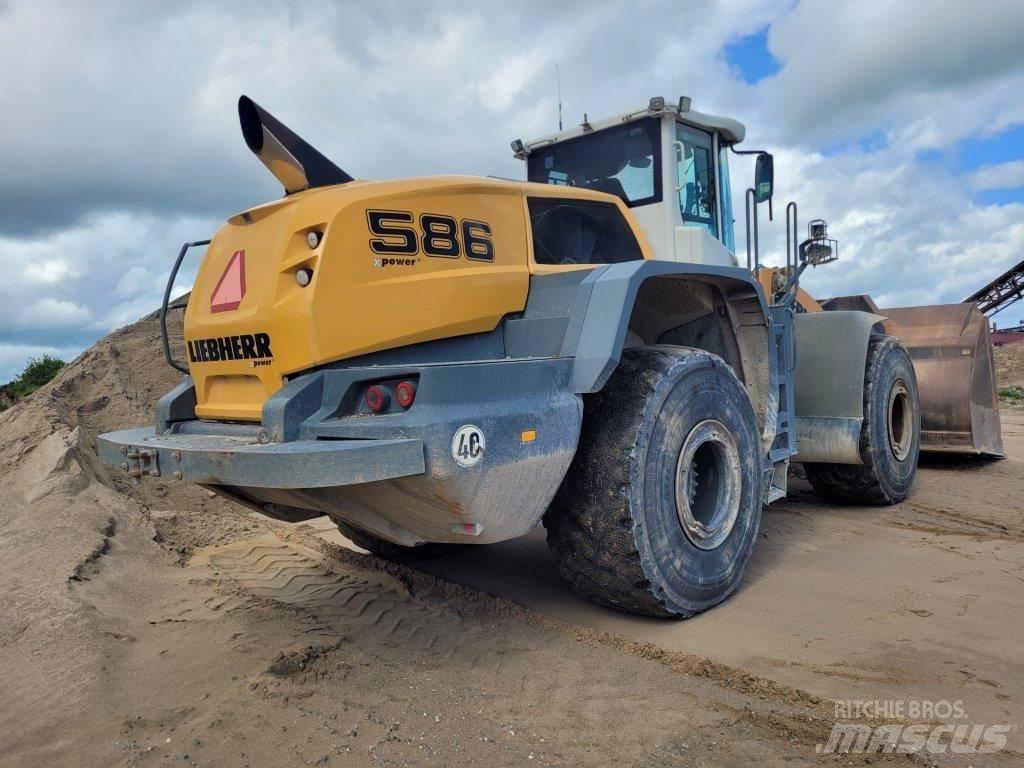 Liebherr L 586 Læssemaskiner på hjul