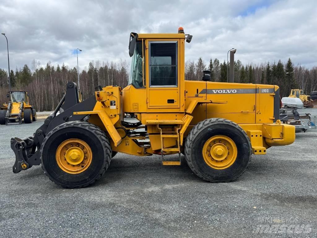 Volvo L 90 D Læssemaskiner på hjul