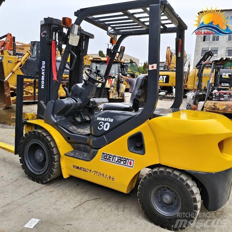 Komatsu 30 Diesel gaffeltrucks