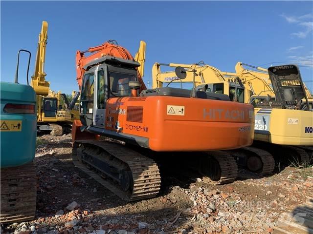 Hitachi ZX240G Gravemaskiner på larvebånd