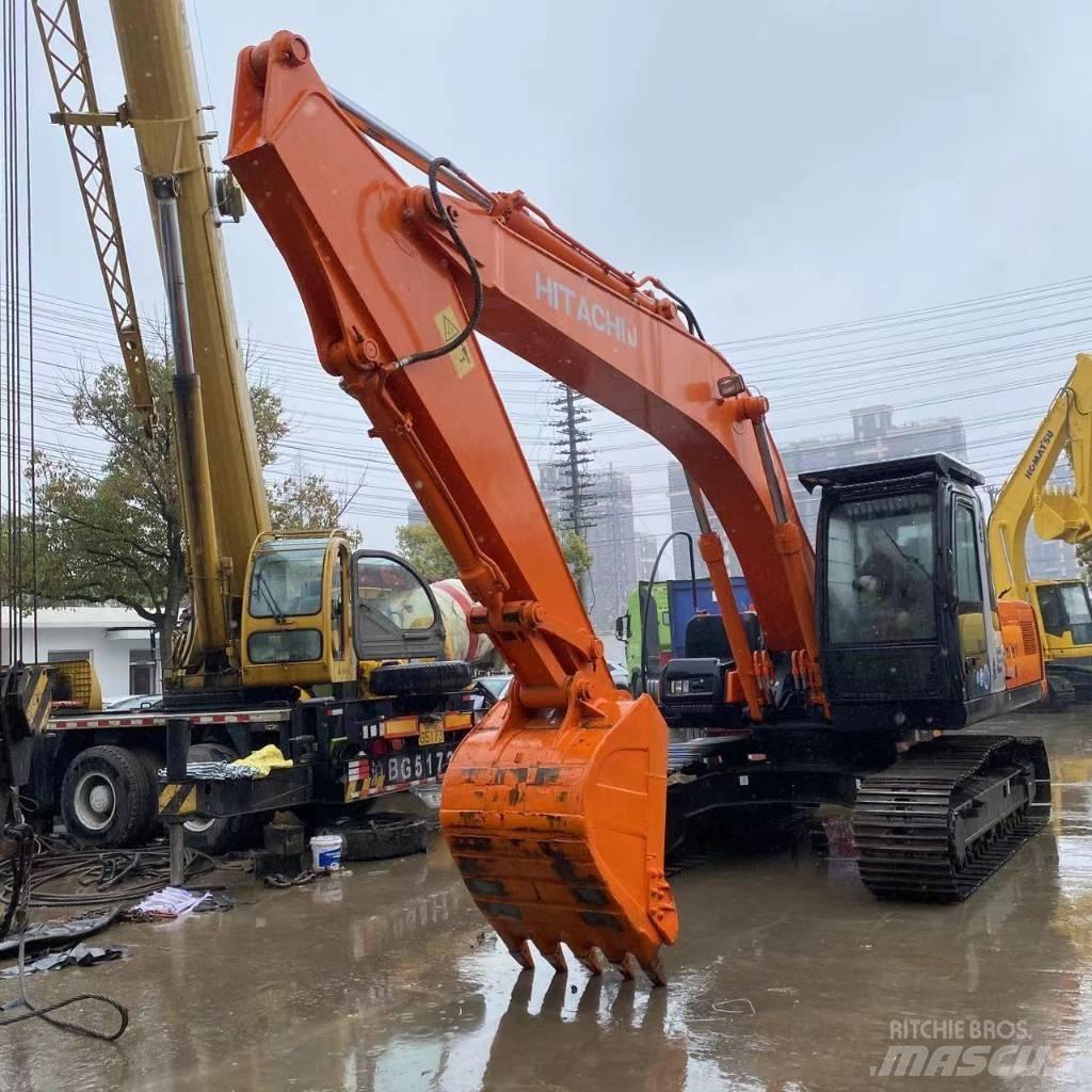 Hitachi ZX 210 Gravemaskiner på larvebånd