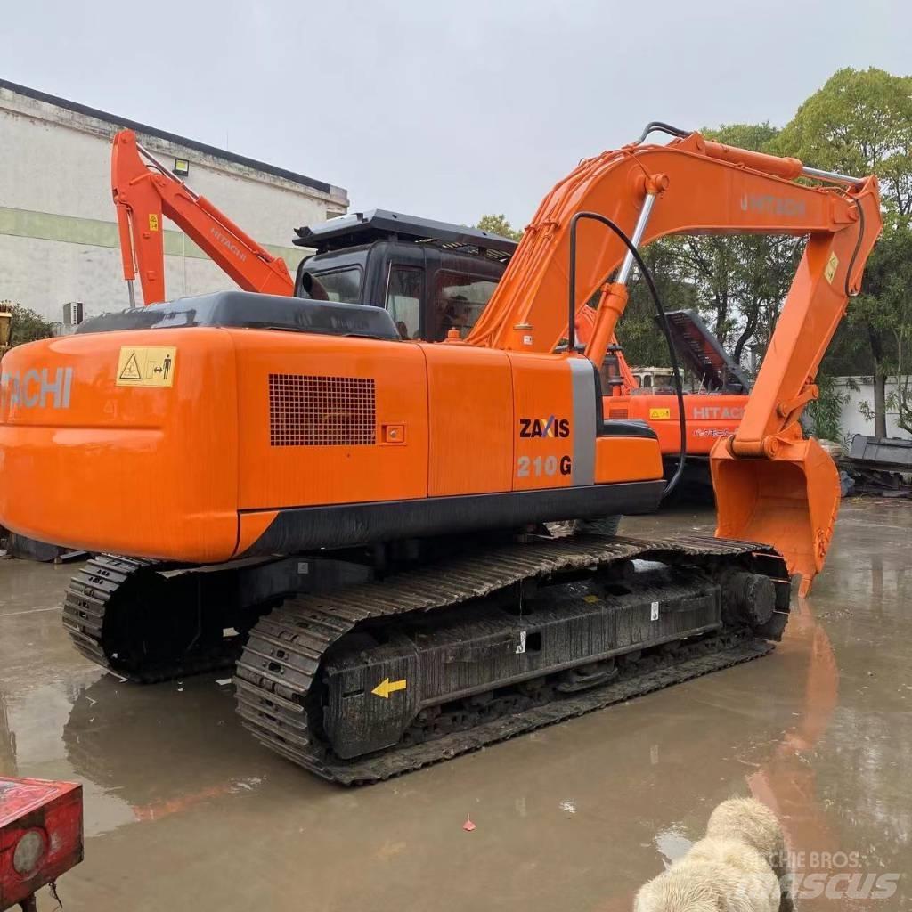 Hitachi ZX 210 Gravemaskiner på larvebånd