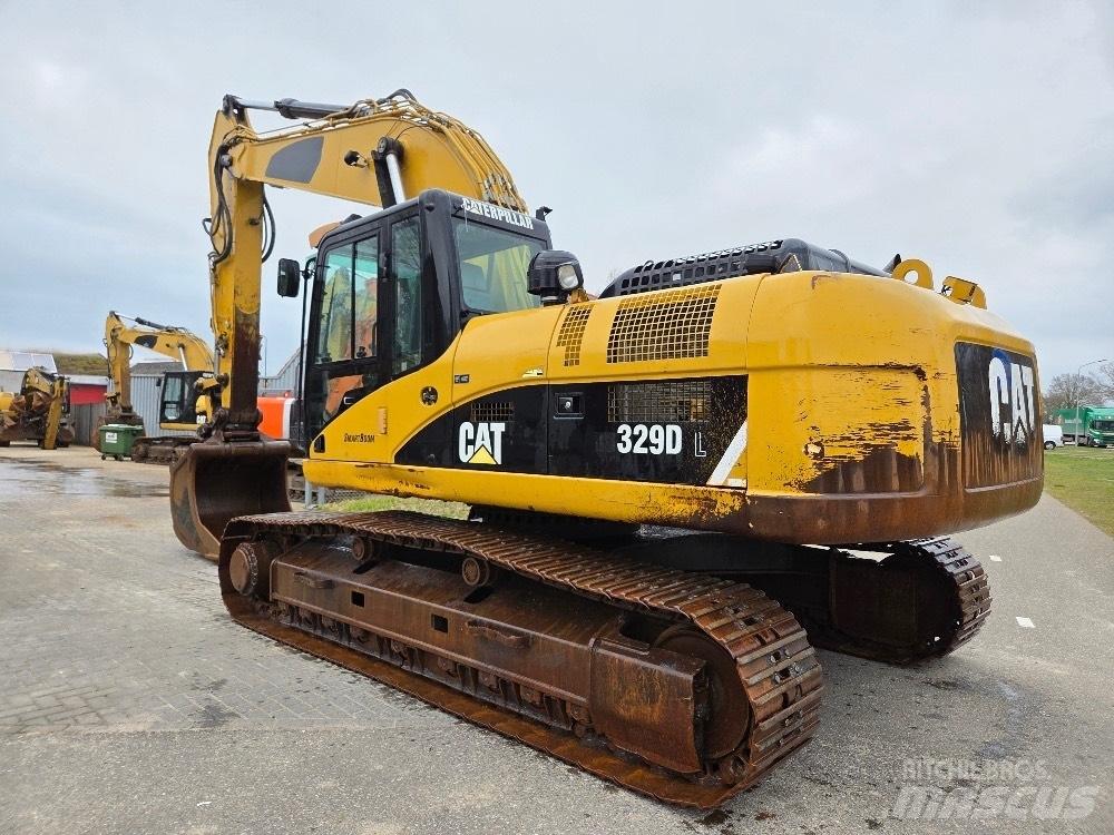 CAT 329DL Gravemaskiner på larvebånd