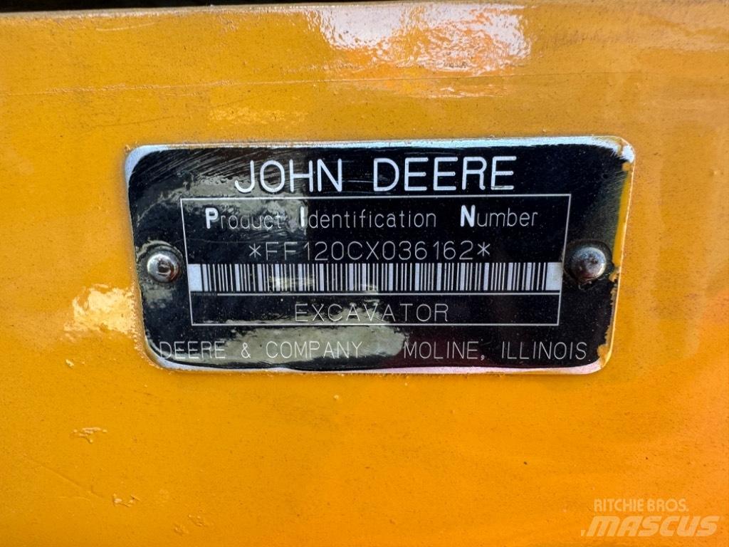 DEERE 120C LC Gravemaskiner på larvebånd
