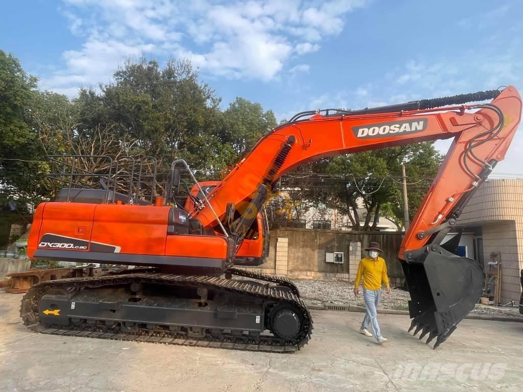 Doosan DX300LC-9C Gravemaskiner på larvebånd