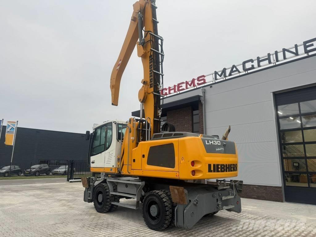Liebherr LH 30 M Materialehåndteringsmaskiner