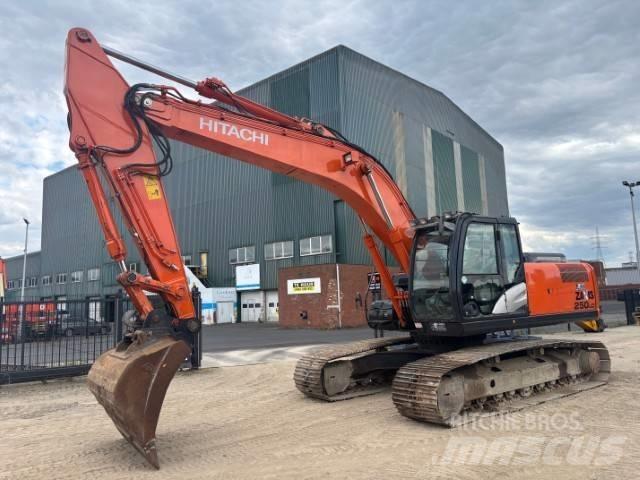 Hitachi ZX 250 LC-5 Gravemaskiner på larvebånd