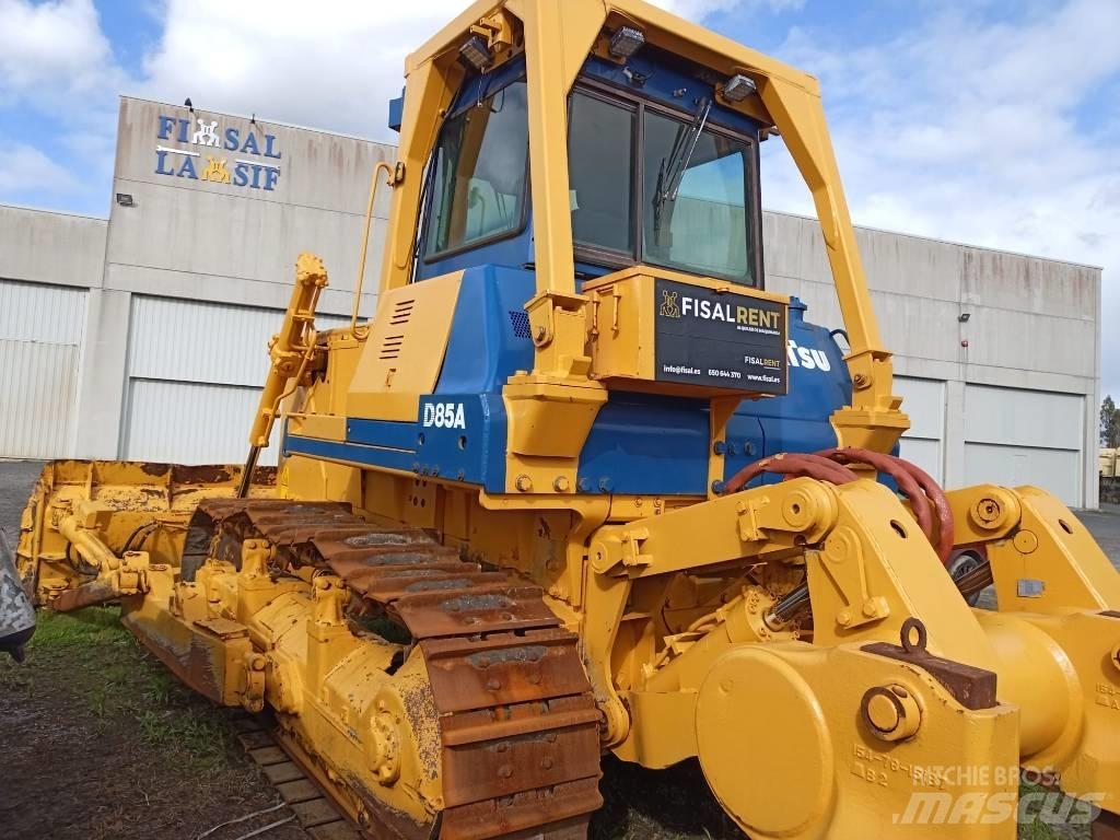 Komatsu D 85 A-21 Bulldozer på larvebånd