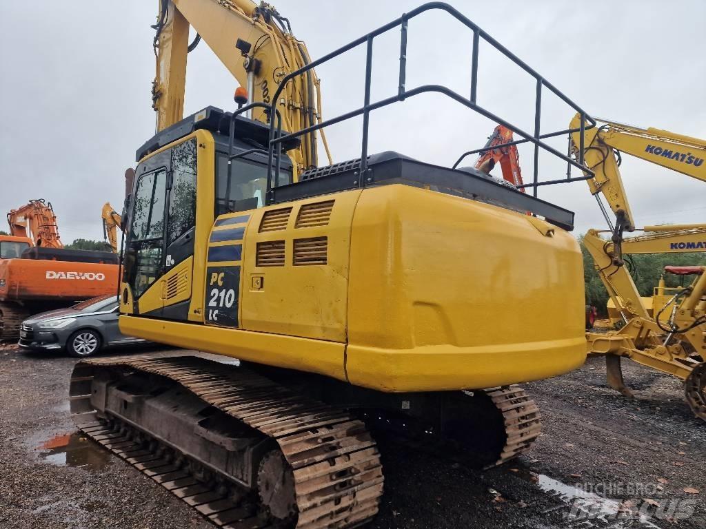 Komatsu PC210LC-11 Gravemaskiner på larvebånd