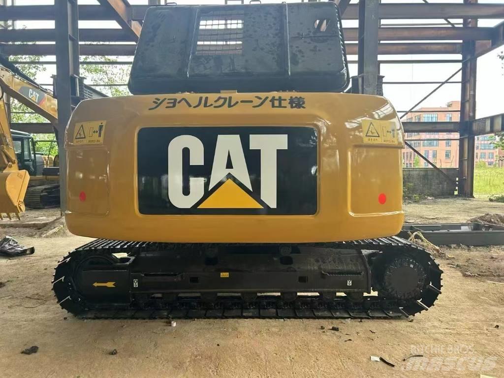 CAT 320 D2 Gravemaskiner på larvebånd